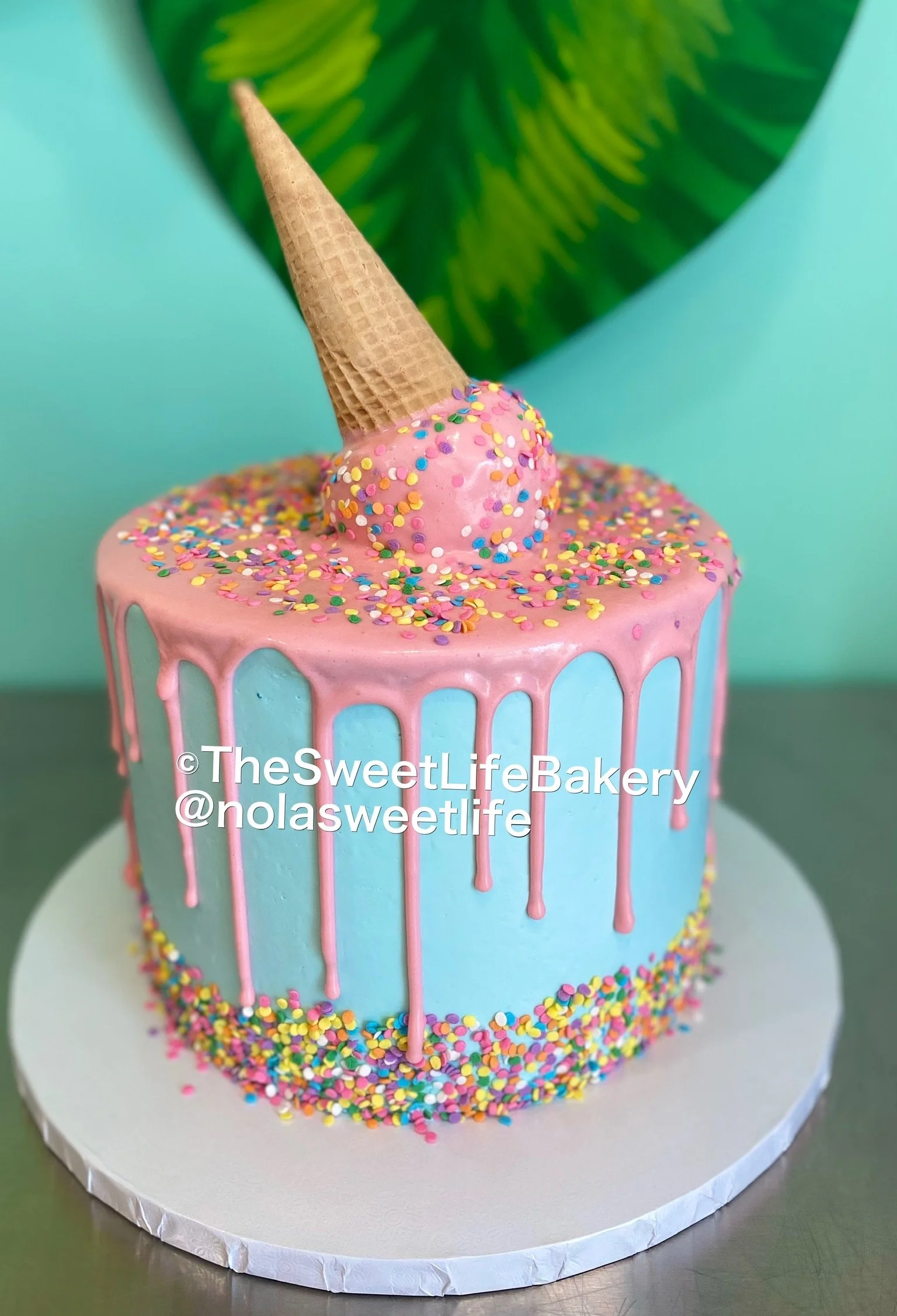 Pink blue unicorn horn rainbow drip birthday cake