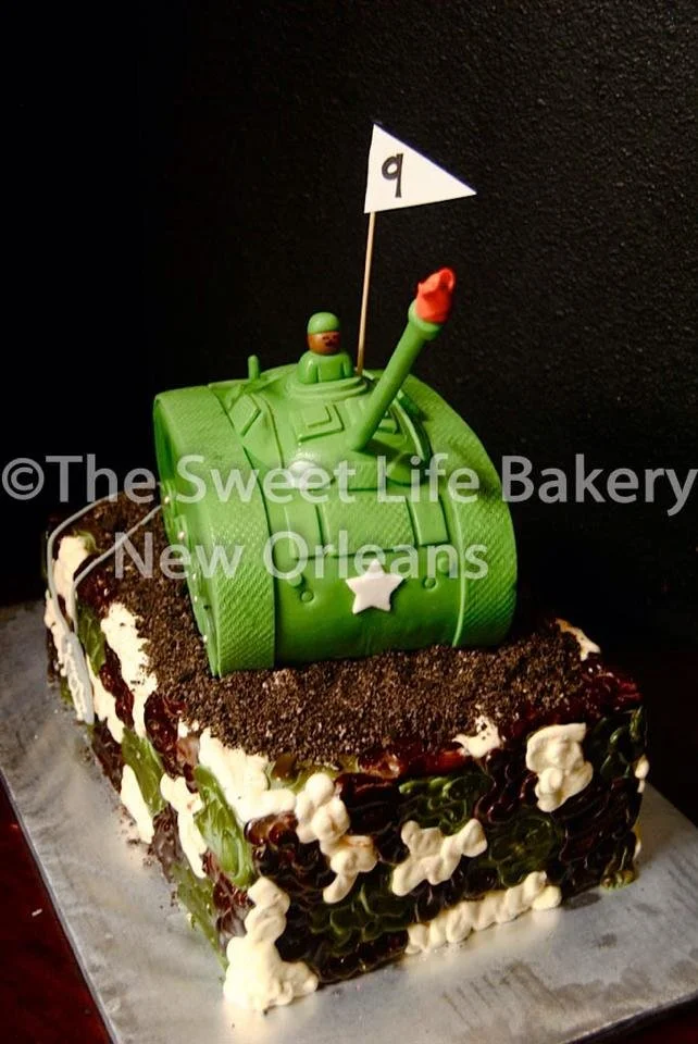 Green golf birthday cake grass sports