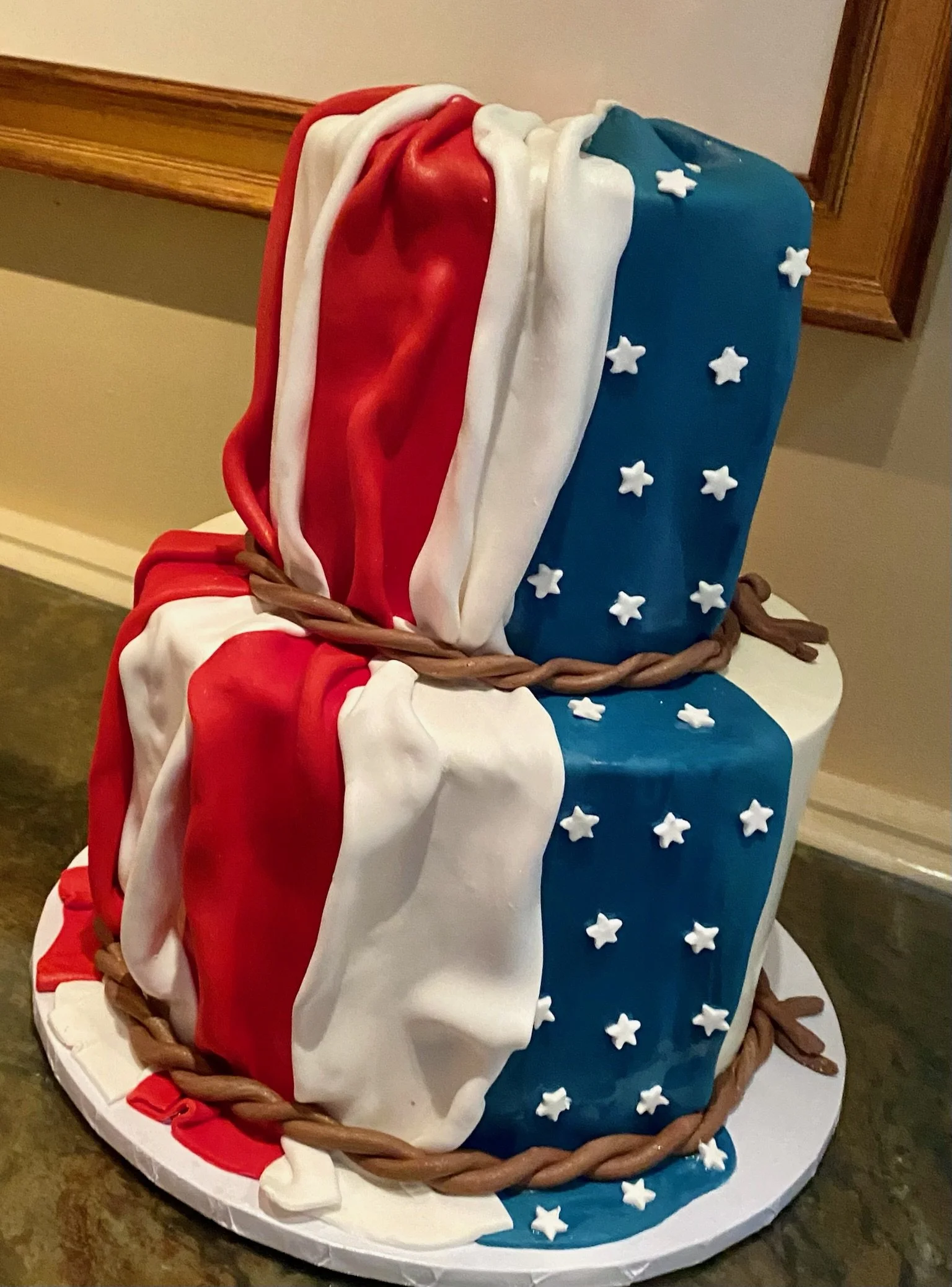 Red white blue american flag patriotic cake