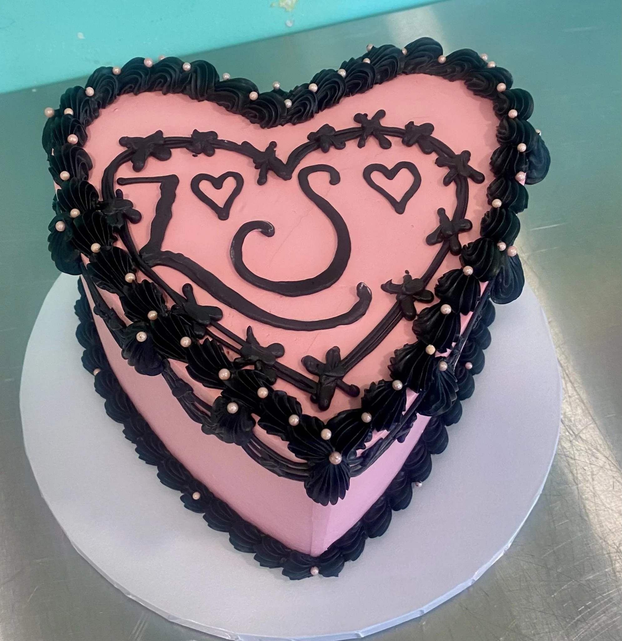 Black pink heart valentines cake graphic design
