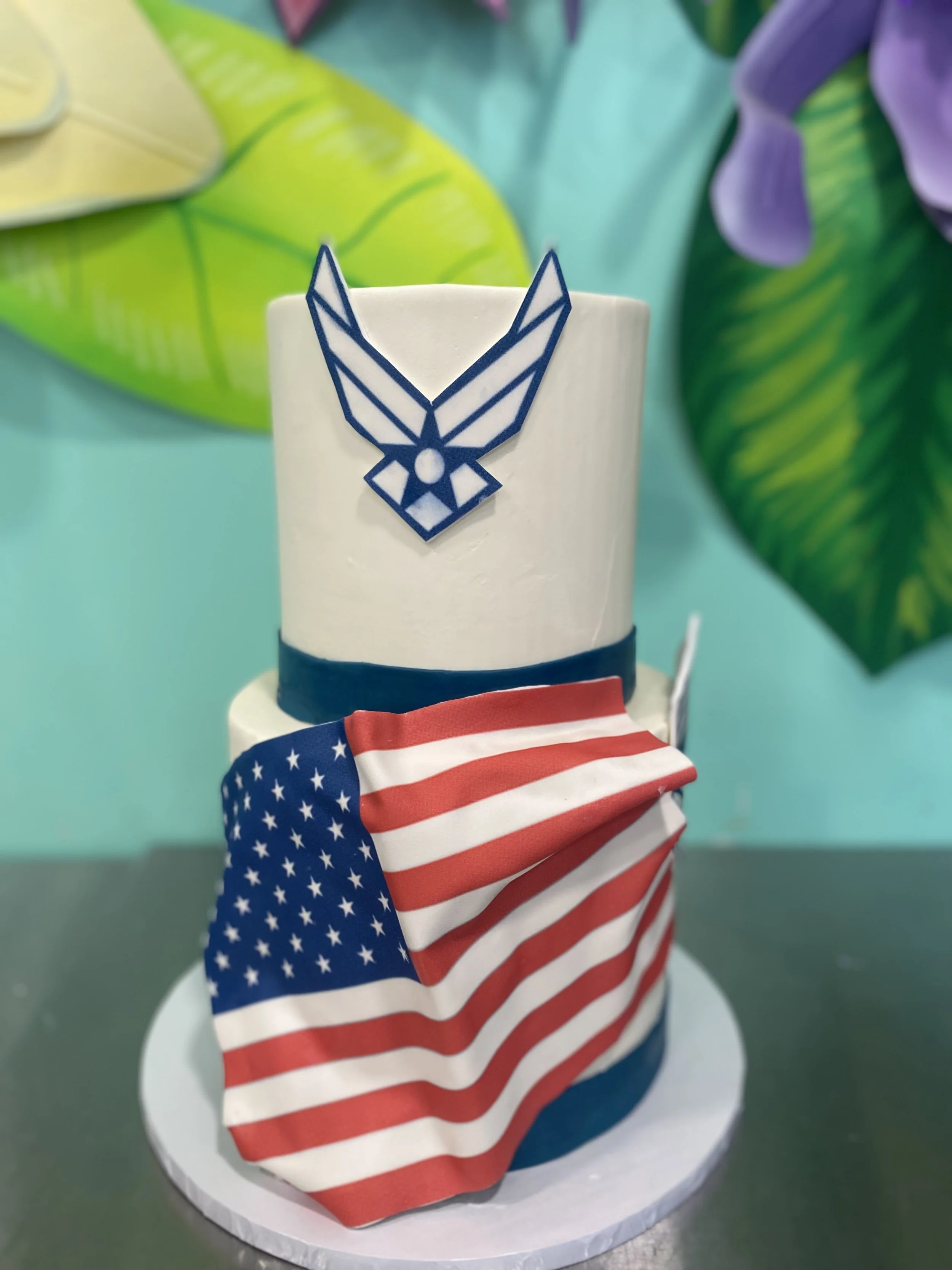 Red white blue patriotic american flag tiered cake