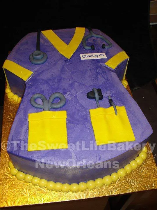 Purple gold LSU graduation gown sheet cake