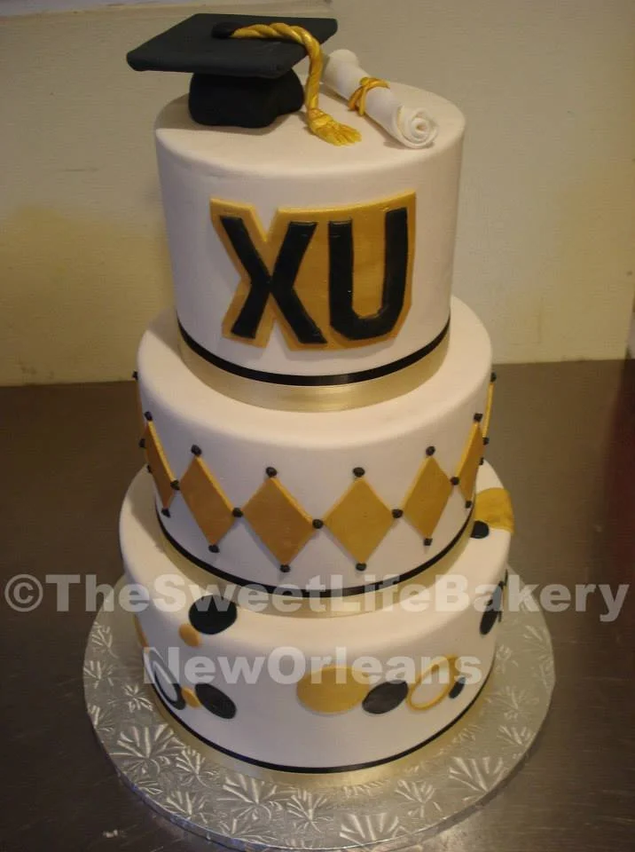 White gold XU university graduation tiered cake