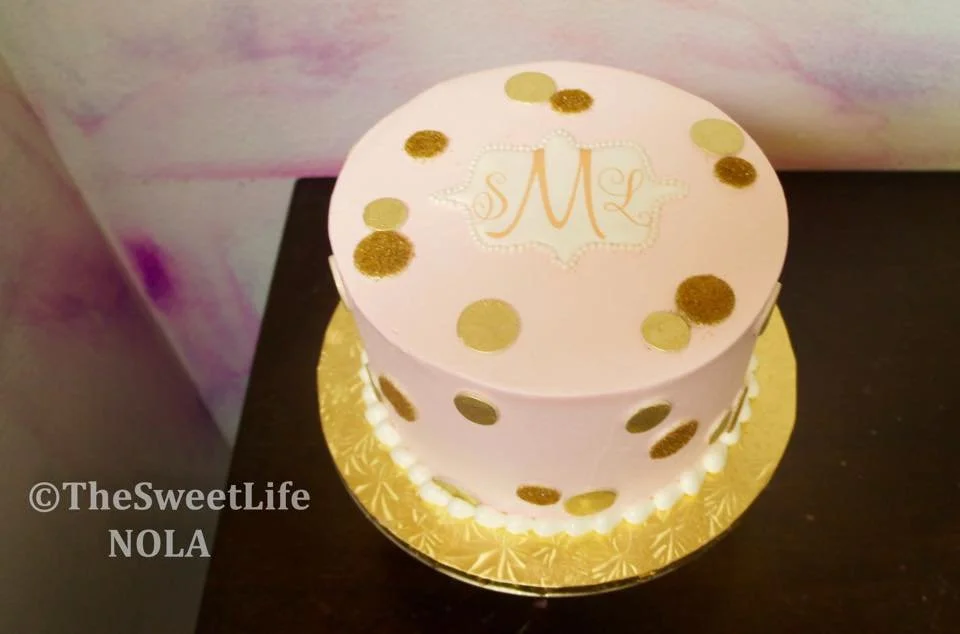 White gold baby shower round cake dots